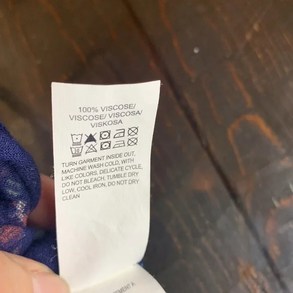 Lucky Brand High Low Boho Graphic T-shirt - Picture 9 of 10